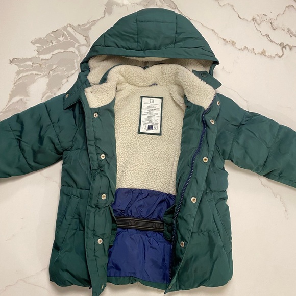 GAP Parka - Picture 2 of 5